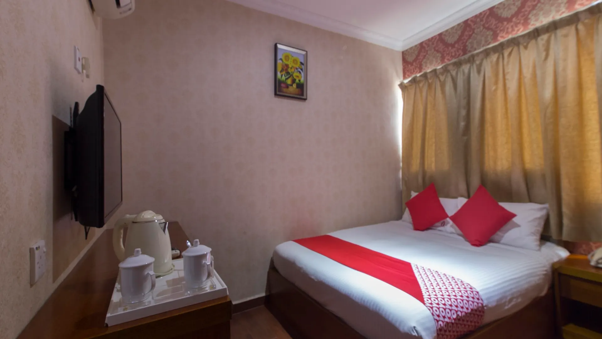 Super Oyo 998 Queen City Hotel George Town