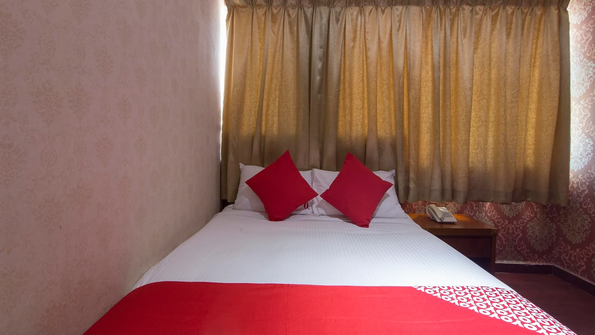 Super Oyo 998 Queen City Hotel George Town 2*,  Malesia