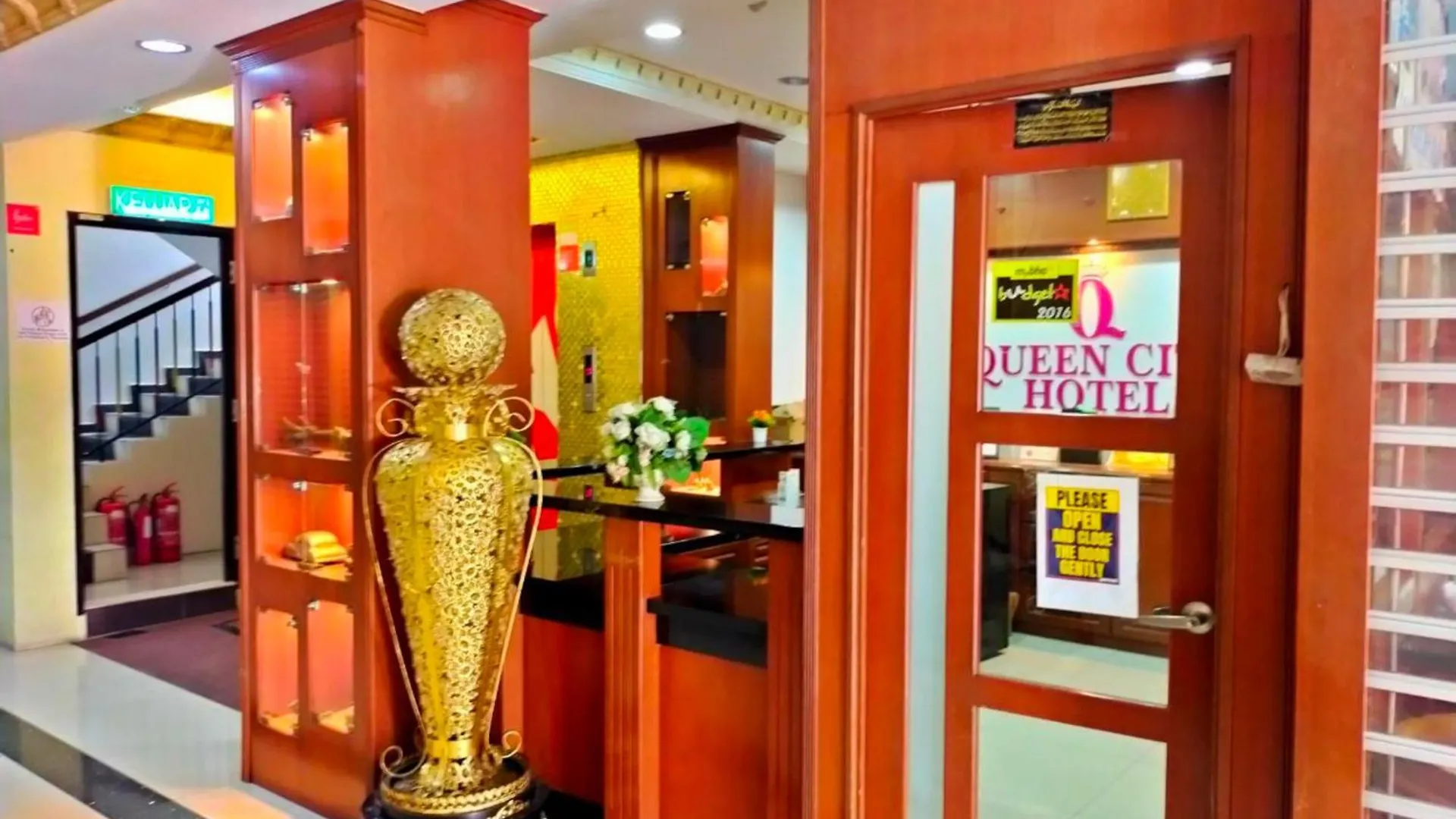 Super Oyo 998 Queen City Hotel George Town