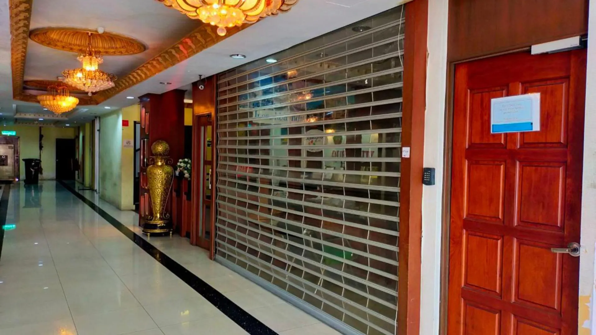 **  Super Oyo 998 Queen City Hotel George Town Malesia